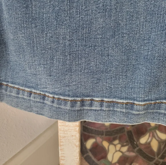 NWT Joe's Jeans The Molly high rise flare Sz 29 -- 35" inseam - Picture 8 of 10